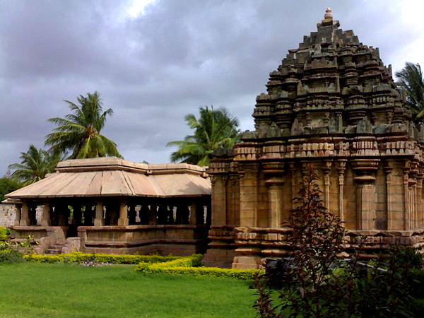 6. Ancient Temples of Hooli