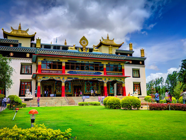 Golden Temple,Bylakuppe, Kushalnagar – Eternal Peace