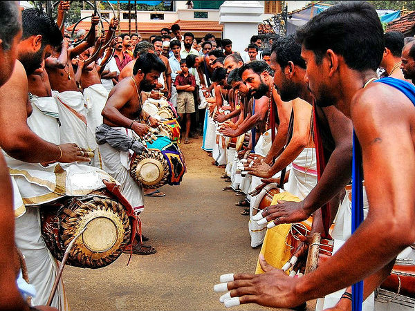 Panchavadyam