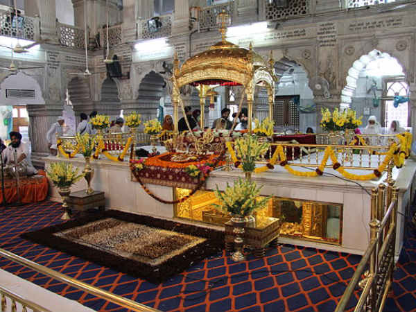 Gurudwara Sis Ganj 