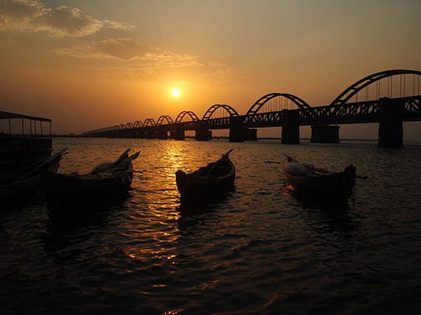 Arch Bridge at Rajahmundry