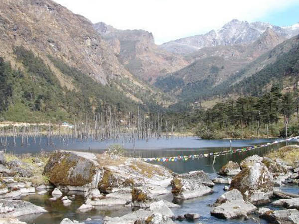 Shonga-tser Lake