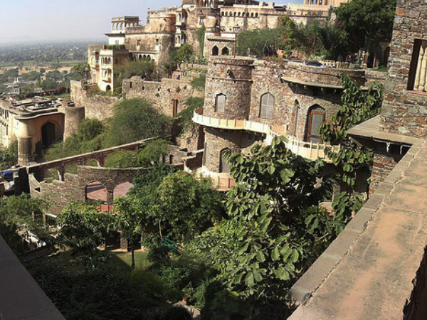 Neemrana Fort