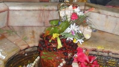 Pataleshwar Mandir