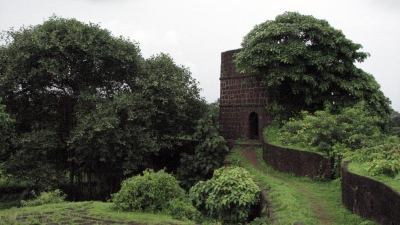 Jaigad Lighthouse And Fort