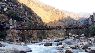 Harinder Mountain and Parvati River