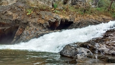 Syntheri Rock