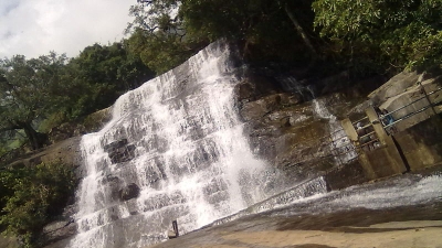 Chinna Suruli Falls