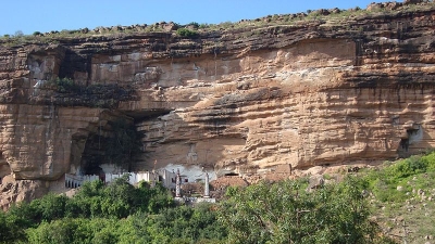 Gajendragad (Historical Shivaji Fort on Hill and Kalakaleshwara temple)