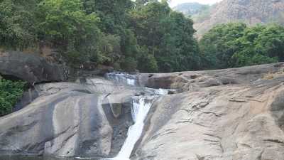 Vellamthode Falls