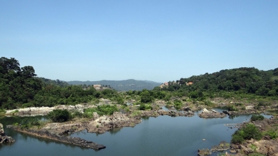 Kuthiraiyar Dam Falls