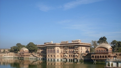 Deeg Fort