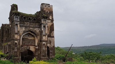 Pawai, Mali And Chandangarh