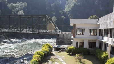 Lunagad Creek