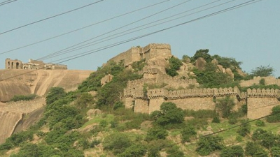 Deverakonda Fort