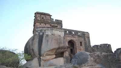 Madan Mahal Fort