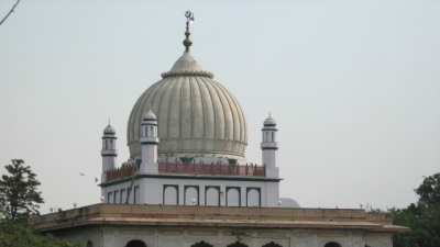 Ustad Di Mazar