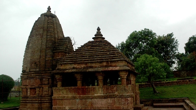 Pataleshwar Temple