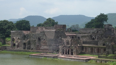 Shri Mandavgarh Teerth