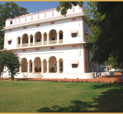 Bijay Niwas Palace