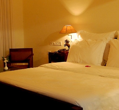 Abrar Palace and Jungle Camps