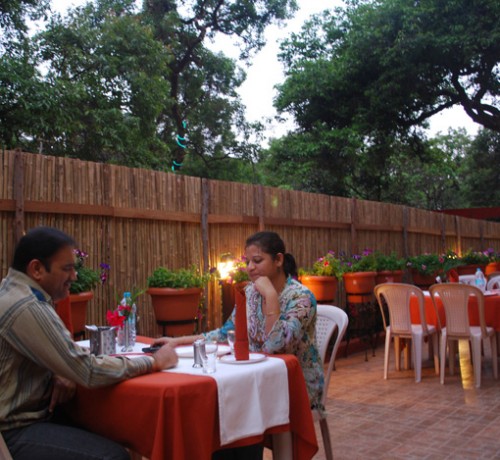Dining Dining
