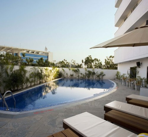 Swimming-pool