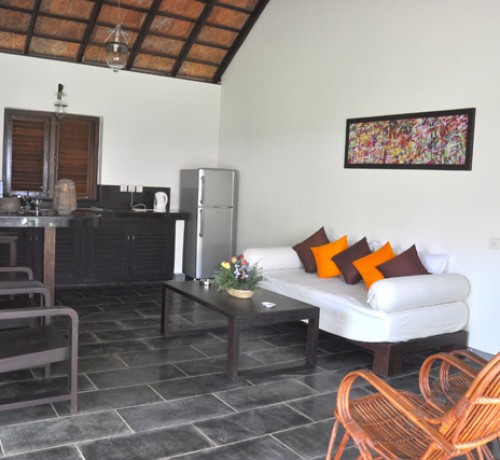 Cottage-living-room-3