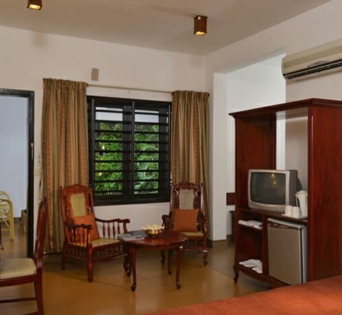 Estuary Garden Cottage 2