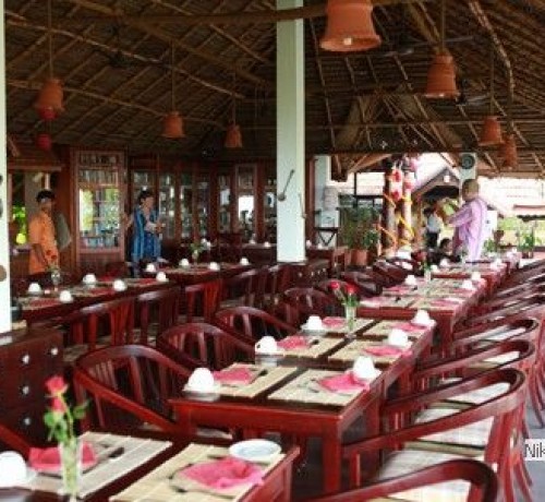 Sitting arrangement at the restaurant