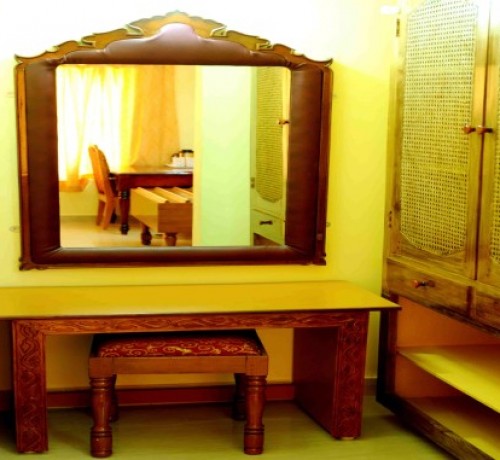 Dressing Table Dressing Table