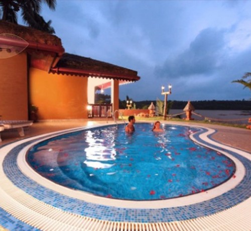 Pool in Honeymoon Cottage Pool in Honeymoon Cottage