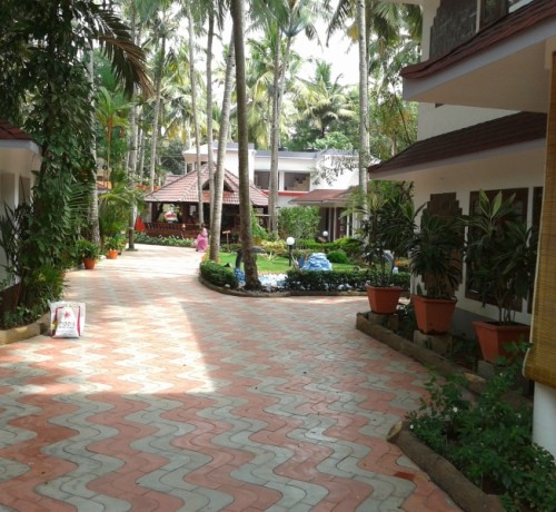 Way to the Resort Way to the Resort