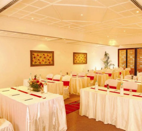 Side view of Banquet