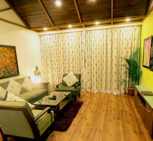 Family Villa: Living Room