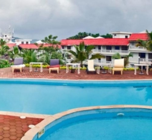 Panoramic view of pool