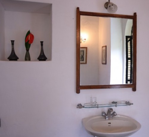 Macasar Bathroom Macasar Bathroom