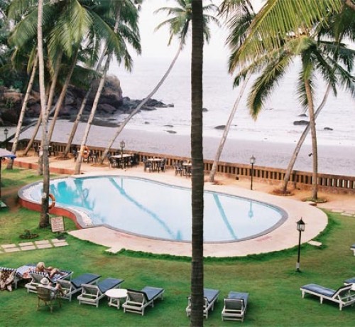 Pool view Pool view