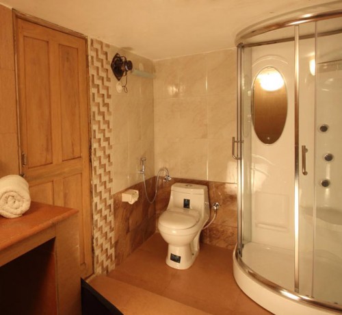 Suite-bathroom Suite-bathroom