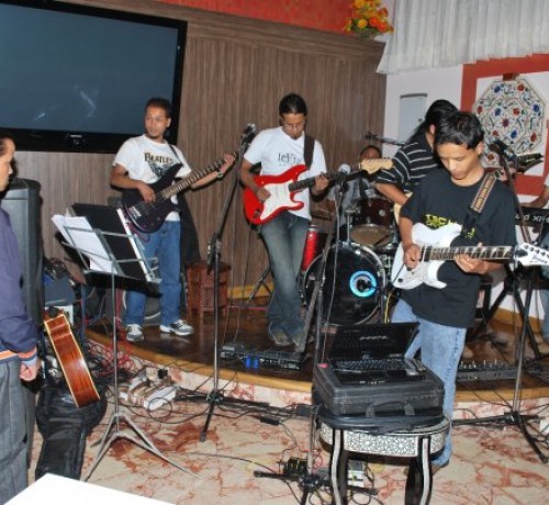Live Entertainment Live Entertainment