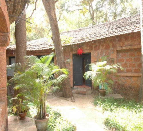Courtyard Laterite Walls