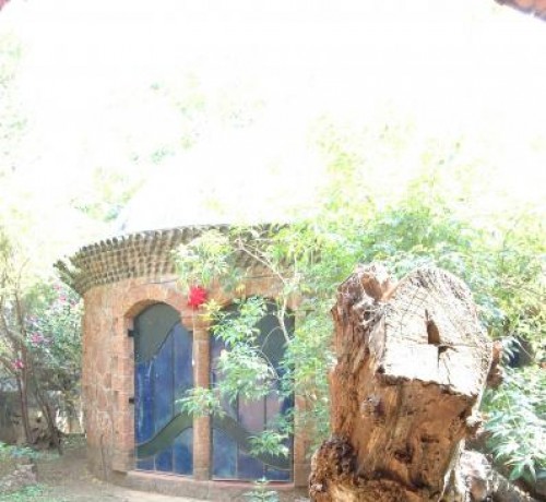 2 Bedroom Cottage Exterior