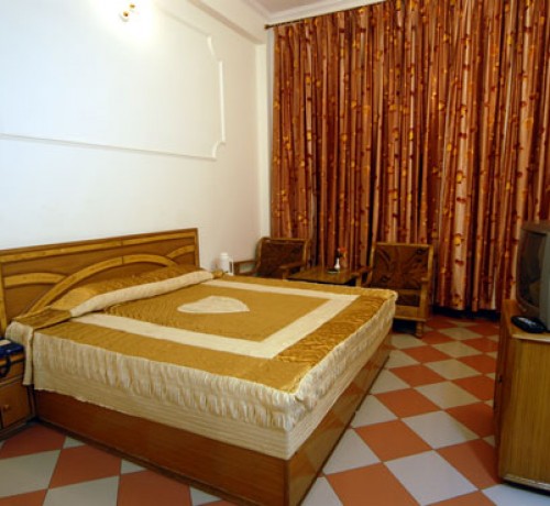 Semi-deluxe room Semi-deluxe room