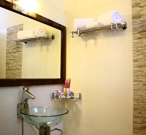 Deluxe Bathroom Deluxe Bathroom