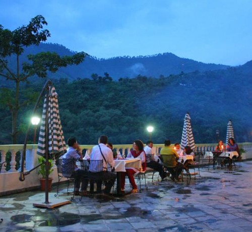Open-air restaurant