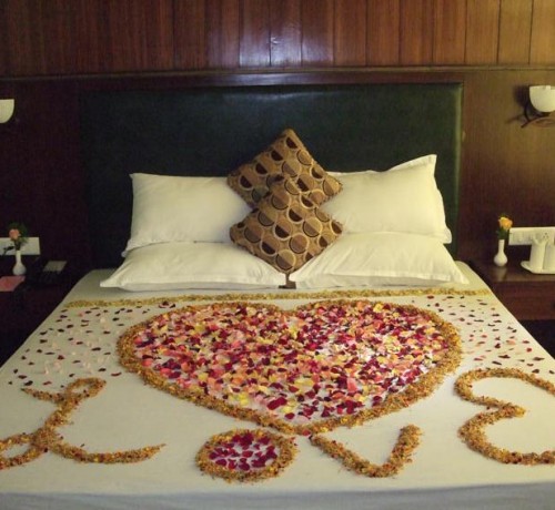 Honeymoon Suite