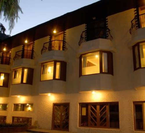 Hotel by night Hotel by night