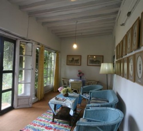 Sitting area
