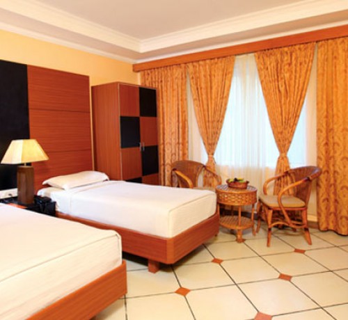 Well-furnished Room