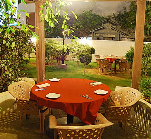 Outdoor Dining Outdoor Dining
